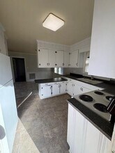 2606 S Wright Rd in Greenville, NC - Building Photo - Building Photo