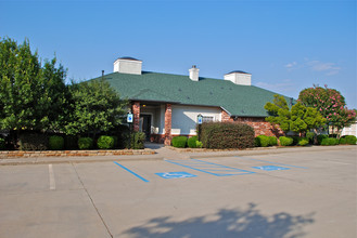 Fox Hollow Townhomes in Weatherford, TX - Building Photo - Building Photo