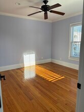 343 Linwood Ave, Unit #1 in Newton, MA - Foto de edificio - Building Photo