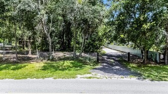8105 Gilliam Rd in Apopka, FL - Building Photo