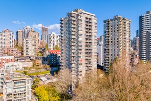 The Tallinn in Vancouver, BC - Building Photo