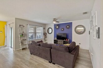 1742 Van Gogh Dr in Auburndale, FL - Building Photo - Building Photo