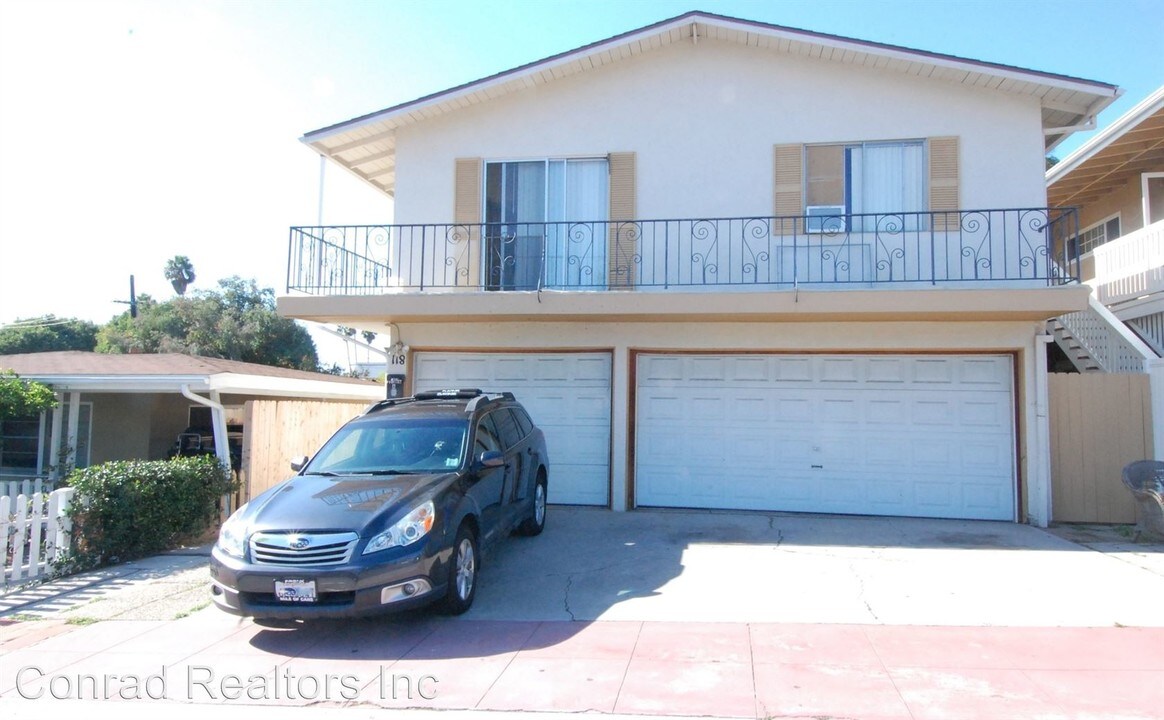 118 Avenida Del Poniente in San Clemente, CA - Building Photo