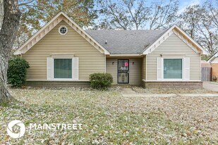 6515 W Margaux Cove, Unit 468 in Memphis, TN - Building Photo