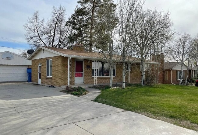 property at 3270 Upland Dr