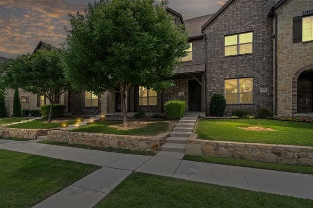 property at 3012 Gaylord Dr