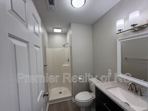 4001 Whirlaway Ct in Clemmons, NC - Building Photo - Building Photo