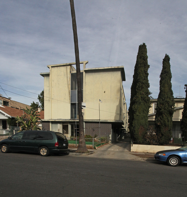 5111 Harold Way in Los Angeles, CA - Building Photo - Building Photo