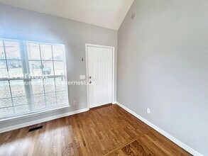 1808 Lakewood Village Dr in Nashville, TN - Building Photo - Building Photo