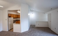 Water's Edge Apartments photo'
