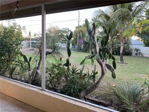 668 98th Ave N in Naples, FL - Building Photo - Building Photo