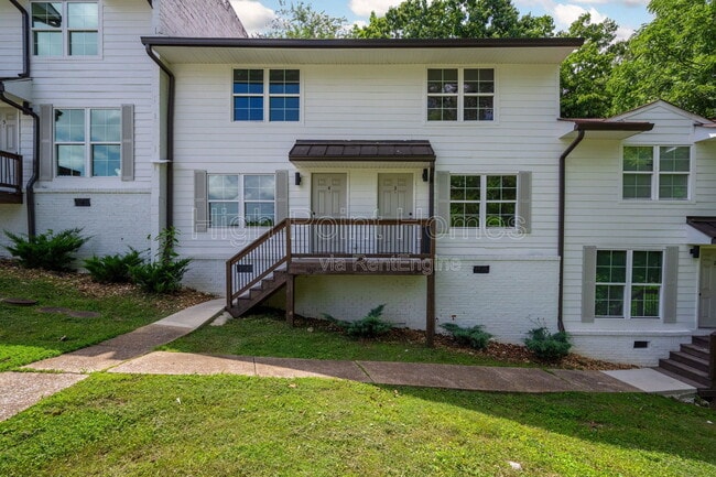 property at 400 Gallery Ln