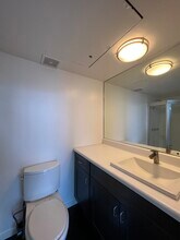 211 Windward Ave, Unit 1st Floor in Venice, CA - Building Photo - Building Photo