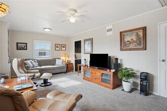 3752 Kencrest Dr NE in Cedar Rapids, IA - Foto de edificio - Building Photo