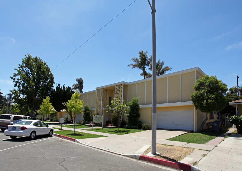 Riviera Apartments in Oxnard, CA - Foto de edificio