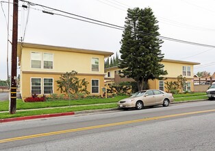 La Habra Terrace III in La Habra, CA - Building Photo - Building Photo