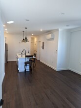 210 Everett St, Unit 3 in Boston, MA - Building Photo - Building Photo