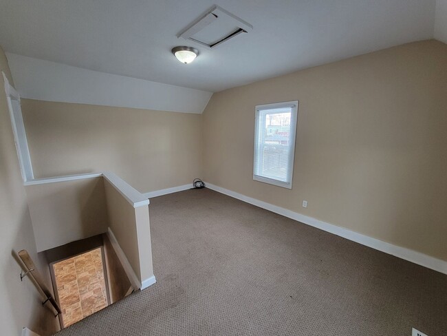 916 W Hillside St in South Bend, IN - Building Photo - Building Photo