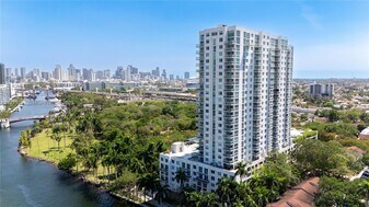 1861 NW South River Dr, Unit 1223 in Miami, FL - Building Photo