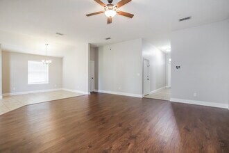 3096 Zeyno Dr in Middleburg, FL - Building Photo - Building Photo