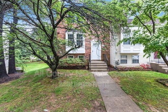 7612 Indian Hills Dr in Rockville, MD - Building Photo - Building Photo
