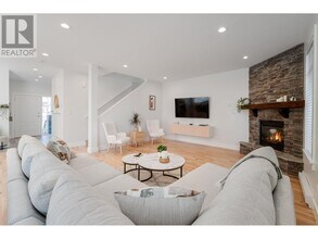 1007 Balsam Pl in Squamish, BC - Building Photo - Building Photo