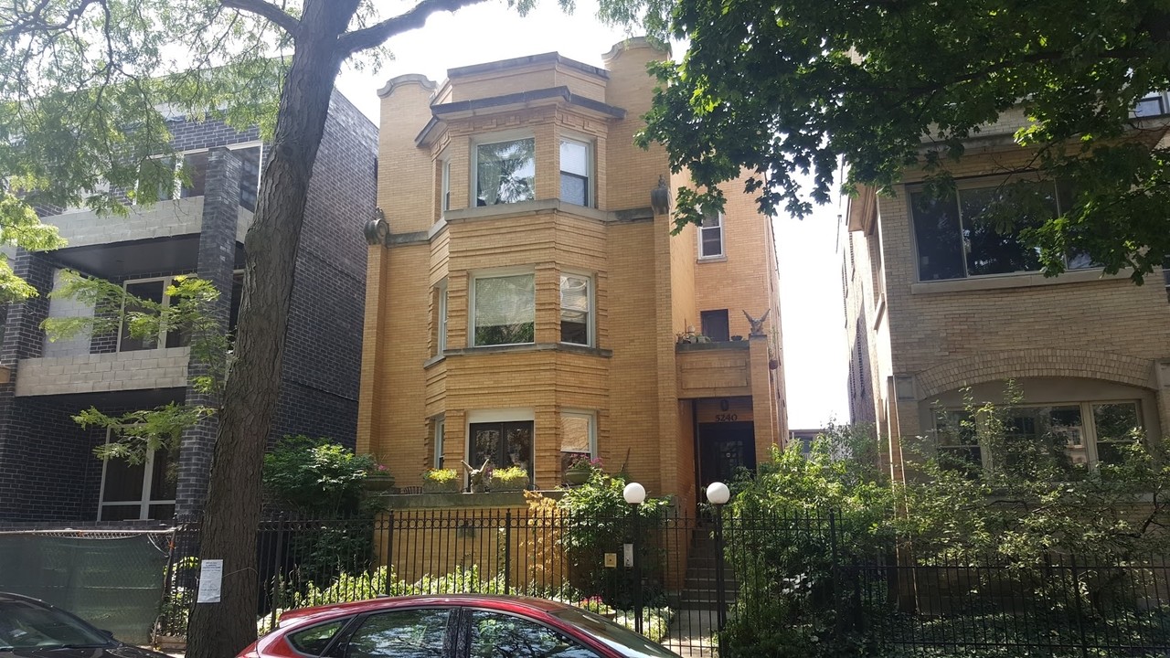 5240 N Kenmore Ave in Chicago, IL - Building Photo