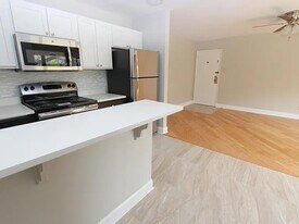 Apartments on Fifth in Pittsburgh, PA - Building Photo