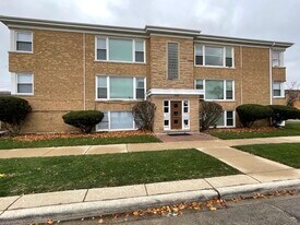 2447 N 78th Ave in Elmwood Park, IL - Building Photo