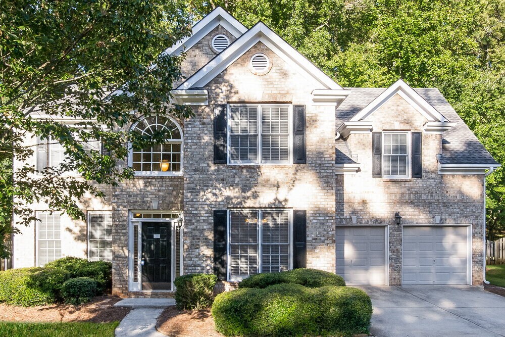 1042 Amberton Ln in Powder Springs, GA - Foto de edificio