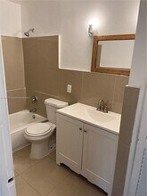1212 N 58th Ave-Unit -1212 in Hollywood, FL - Building Photo - Building Photo