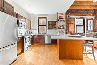 120 Fulton St, Unit 2E in Boston, MA - Building Photo - Building Photo