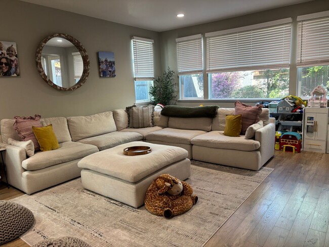 1471 Cavendish Ave in Santa Rosa, CA - Building Photo - Building Photo