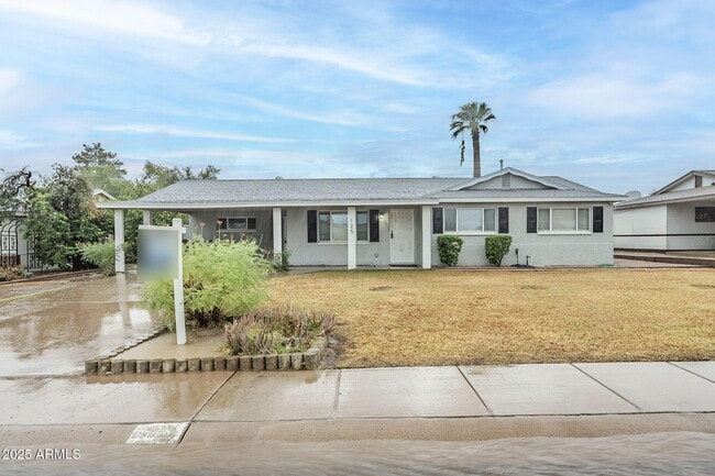 property at 125 E Papago Dr