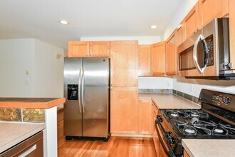 2107 E Jefferson St in Seattle, WA - Building Photo - Building Photo