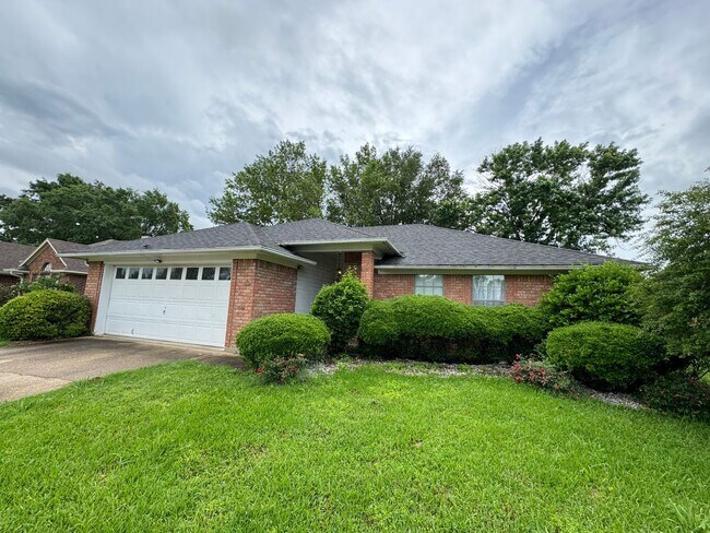 property at 3132 Cypress Ln