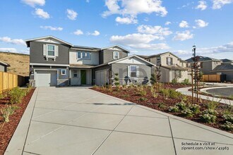 7813 Lamplight Ct in Tracy, CA - Building Photo - Building Photo
