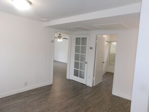 190-192 Albert Pl in Costa Mesa, CA - Building Photo - Building Photo