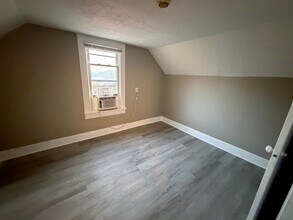 921 Fairview Ave in Kingsport, TN - Building Photo - Building Photo