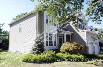 20 Mulberry Ln in Holmdel, NJ - Building Photo - Building Photo