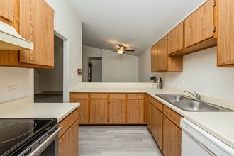 1371 Cunat Ct in Lake In The Hills, IL - Building Photo - Building Photo