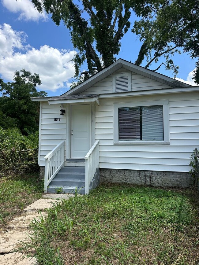 property at 1337 Alabama Ave SW
