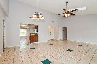 8612 Villa Nova St, Unit 7112 in Orlando, FL - Foto de edificio - Building Photo
