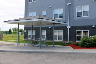 Park Place Apartments in Brantford, ON - Building Photo - Building Photo