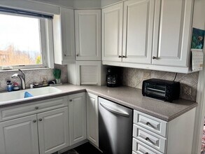 1403 Fleetwood Plaza in Laurel Park, NC - Building Photo - Building Photo