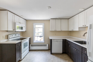 56 Drew St, Unit 1 Apartamentos