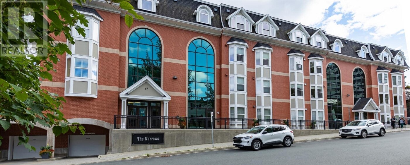 47 Duckworth St in St John's, NL - Building Photo
