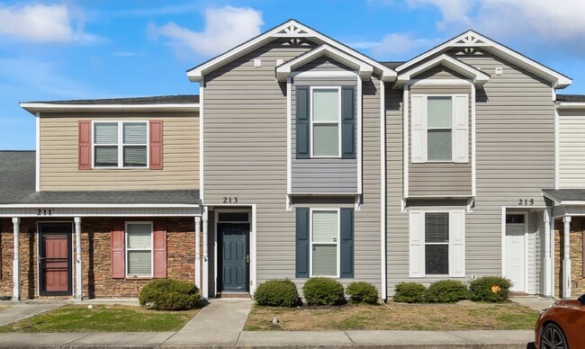 property at 213 Glenhaven Ln