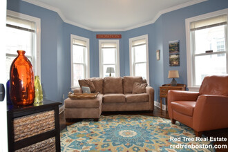 166 Boylston St in Boston, MA - Building Photo - Building Photo
