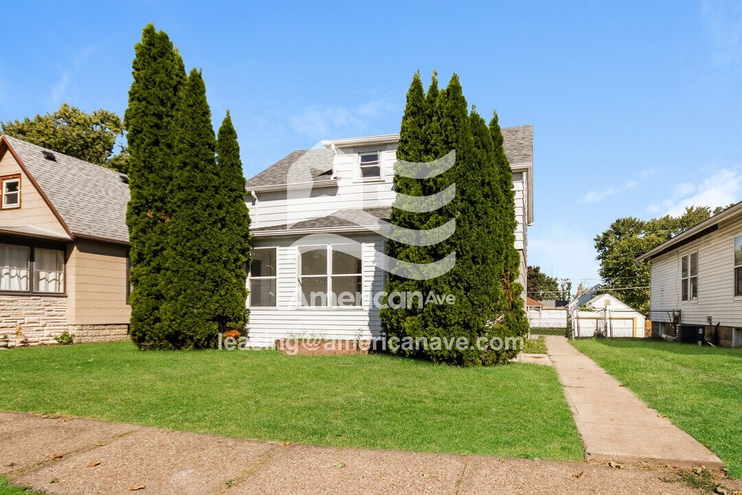 161 16th Ave in East Moline, IL - Foto de edificio